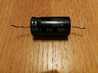 1000 uF/25V Kondensator